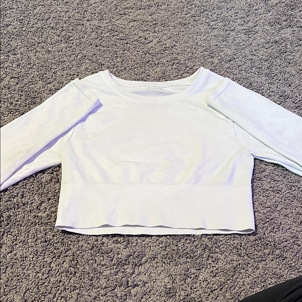 White fitted crop top
